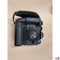 Kamera der Marke Olympus OM-D E-M1 II