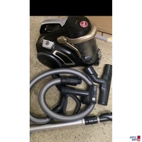 Staubsauger mit Zubeh&ouml;r
