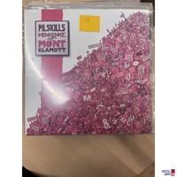 Version of Menkenke Aufm Mont Klamott&comma; Menkenke Aufm Mont Klamott&comma; 4260116723880