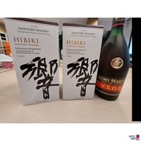 2 Flaschen Whisky der Marke Suntory HIBIKI u.a.