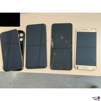 Konvolut bestehend aus 4 Handys
