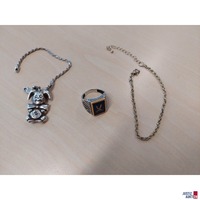 Silberring mit Schwertsymbol u.a.