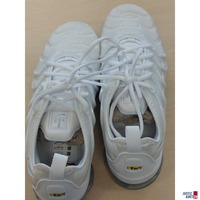 1 Paar Sneaker der Marke Nike Air Vapormax Plus Gr&ouml;&szlig;e 42&comma;5&nbsp;