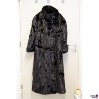 Nerzmantel mit dem Monogramm: PS