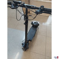 E-Scooter - Marke unbekannt - ohne Ladegerät 