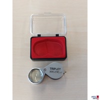 Lupe der Marke Triplet 30X-21M in Originalverpackung