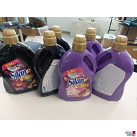 3 Weichspüler der Marke Silan Aroma Therapy u.a.