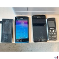Diverse Handys von Samsung und LG
