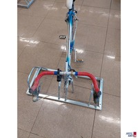 Rennrad der Marke Strada Vorderreifen fehlt