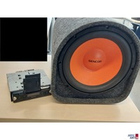 Autoradio der Marke Pioneer u&period;a&period;