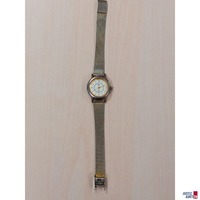 Damenarmbanduhr der Marke LK Quartz gebraucht/Gebrauchsspuren vorhanden