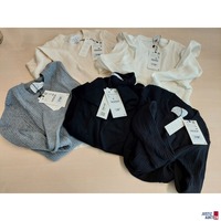 5 diverse Shirts