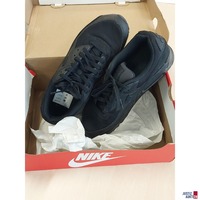 1 Paar Sneaker der Marke Nike Air Max 90 Gr&ouml;&szlig;e 42