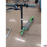 E-Scooter der Marke Denver