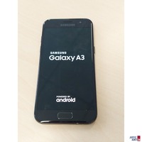 Handy der Marke Samsung Galaxy A3