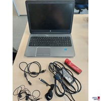 Laptop der Marke HP ProBook u.a.