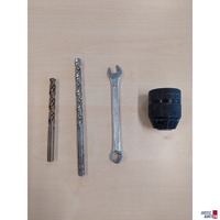 2 Bohrer Größe 8 mm u.a.