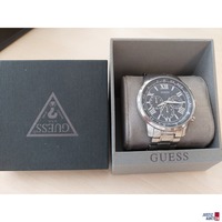 Herrenarmbanduhr der Marke Guess