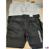 Herren-Jeanshose der Marke C&amp;A Größe W 40/L 32 u.a.