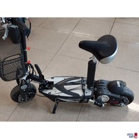 E-Scooter der Marke FALCON 500 Watt