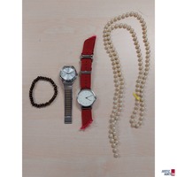 2 Herrenarmbanduhren&comma; Quarz&comma; Batterien leer&comma; Uhren stehen&comma; ohne Gew&auml;hr auf Dauerfunktion 1 Perlenkette unecht&comma; defekt 1 Armband Holz