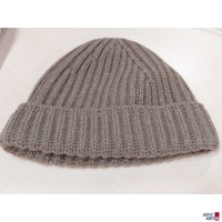 Herrenstrickm&uuml;tze der Marke Sartorio Napoli Farbe Kamel - getragen