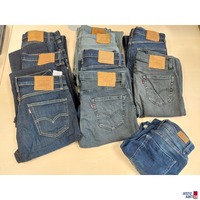 9 Jeans der Marke Levi`s 511