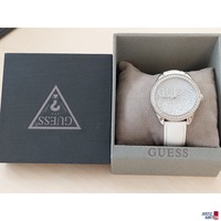Damenarmbanduhr der Marke Guess