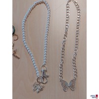 Konvolut bestehend aus diversen Modeschmuck
