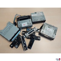 Diverse Autoradios u.a.
