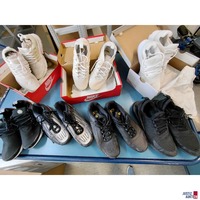 Konvolut an Nike Sneaker