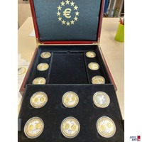 Kassette bestehend aus 15 Medaillen mit europ&auml;ischen Motiven