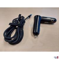 FM-Transmitter der Marke M2 TEC mit Ladekabel