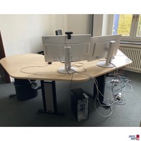 Zentraleinheit mit Anbautisch