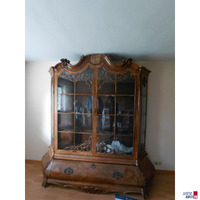 Vitrinenaufsatzschrank im Barockstil