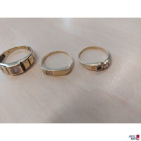 3 Ringe&nbsp;mit wei&szlig;en Schmucksteinen&comma; stark gebraucht&comma; Gr&ouml;&szlig;en 2x 54&comma; 1x 60 585 &permil; punziert&comma; 7&comma;6 g