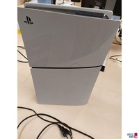 Playstation 5 der Marke Sony - Modell&colon; CFI-2016