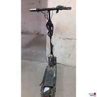 E-Scooter von hinten