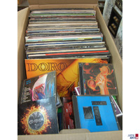 Schallplatten und CDs