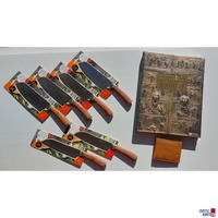 Messer, Geldbörse  Buch