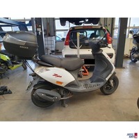 Seitliche Ansicht Roller