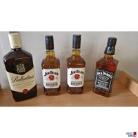 4 Flaschen Whisky