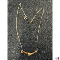 Feingliederige Halskette aus 585 er Gelbgold mit Anh&auml;nger und einem kleinen Diamant&period; 45cm L&auml;nge