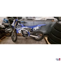 Vollansicht Motorrad