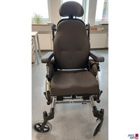 Pflege-Rollstuhl der Marke Breezy Relax 2