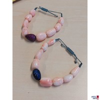 Damenarmb&auml;nder aus Koralle &lpar;Engelshaut&rpar; mit Schmuckteil mit Paveebesatz