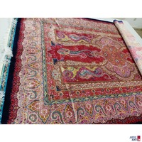 Maschineller Kn&uuml;pfteppich aus Viscose