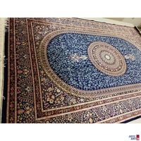 Maschineller Kn&uuml;pfteppich aus Viscose