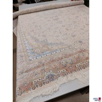 Maschineller Kn&uuml;pfteppich aus Viscose