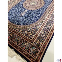 Maschineller Kn&uuml;pfteppich aus Viscose